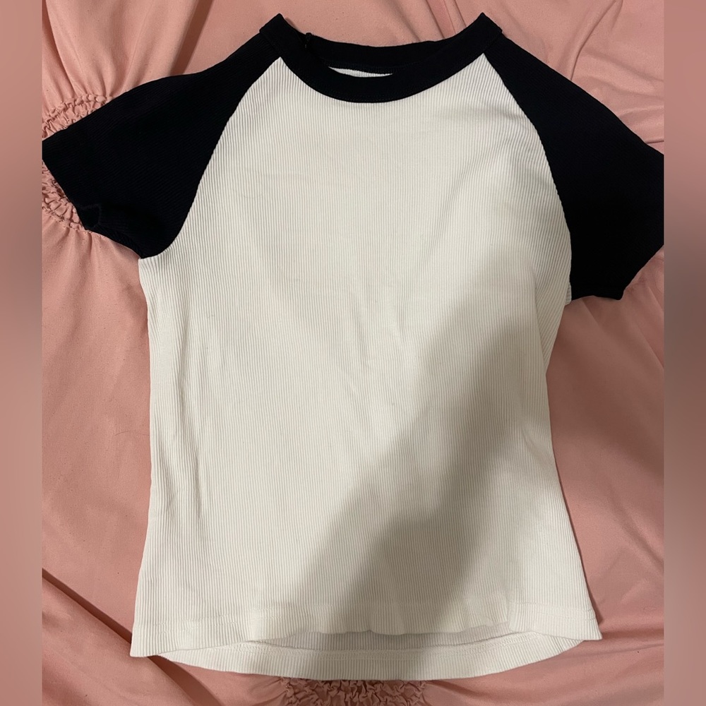 brandy melville/john galt navy blue bella crop top